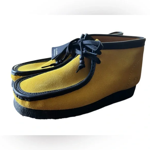 CLARKS Jamaica Bee Yellow Suede Leather Desert Boots Men’s Size 9 Clarks Jamaica Bee Suede Desert Boots In Yellow - 54% Off  main image 4